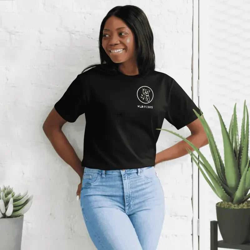 Organic Black Cotton Tee - Revive Wear Organic Black Cotton T-Shirt.
This super soft, relaxed black tee is made of organic cotton, perfect for everyday wear or sports. Available in standard and plus sizes.