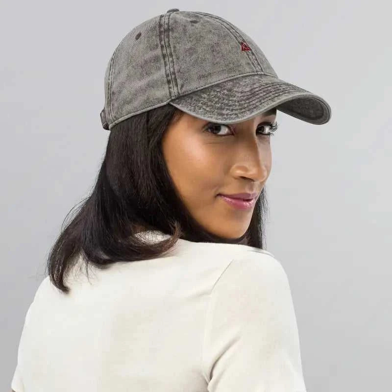 Gray vintage baseball cap perfect for workouts and matching your workout leggings