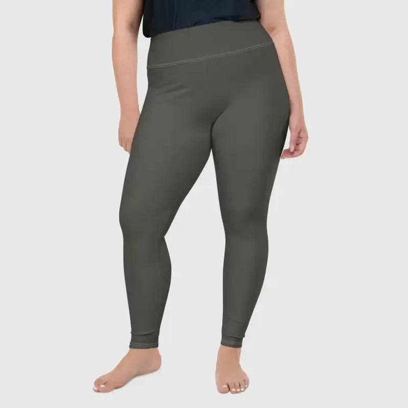 Gray plus-size Pilates leggings with four-way stretch for ultimate comfort and style